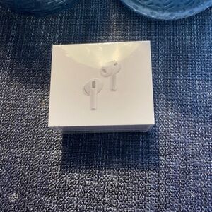 Apple AirPods Pro 3 in White Box